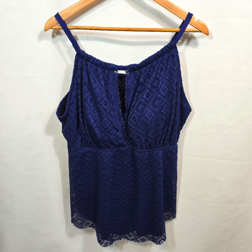 CATHERINE'S Navy Blue Keyhole Halter Tankini Swim Top 22W EUC